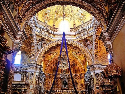 Paseo por Mexico Interior de Templo San Francisco Acatepec en San Andrés Cholula