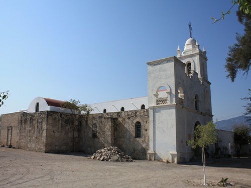 Paseo por Mexico Capilla de Guadalupe en San Gabriel Chilac