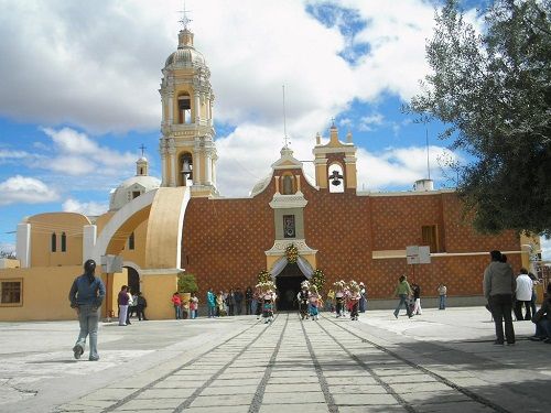 Paseo por Mexico Parroquia de San Matías Apóstol en San Matias Tlalancaleca