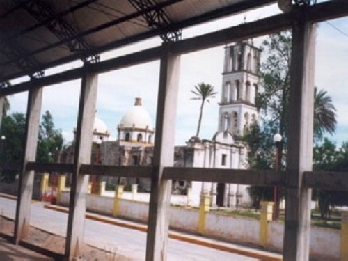 Paseo por Mexico Templo parroquial dedicado a San Pedro Apóstol en San Pedro Yeloixtlahuaca