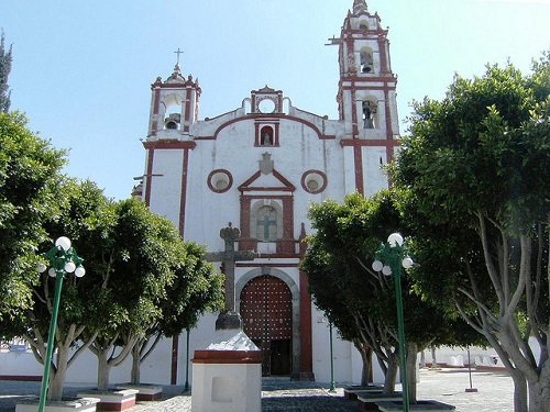 Paseo por Mexico Templo de Santiago Apóstol en Tecali de Herrera
