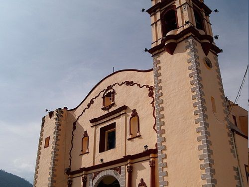 Paseo por Mexico Iglesia de Santa Maria de la Asunción en Tetela de Ocampo