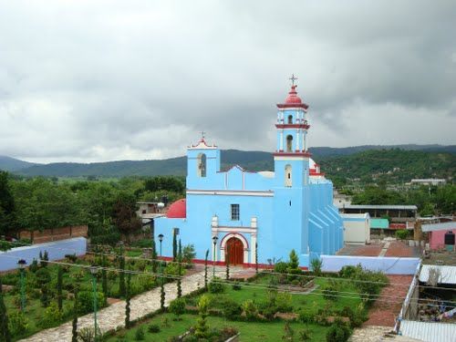 Paseo por Mexico Templo Parroquial de Xochiltepec