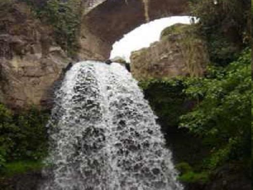 Paseo por Mexico Cascada puente Colorado en Yaonáhuac