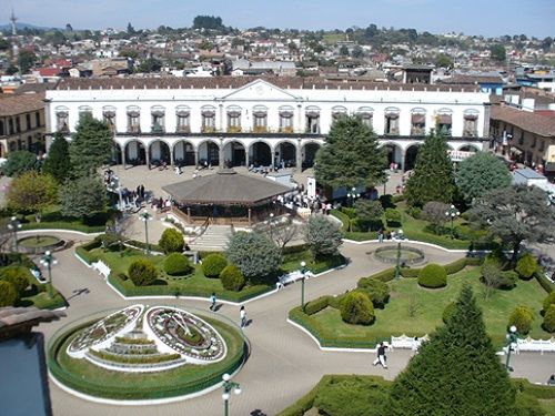 Paseo por Mexico Zócalo de Zacatlán