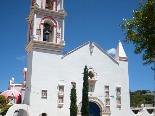 Paseo por Mexico Templo de los Reyes Magos en Zapotitlán