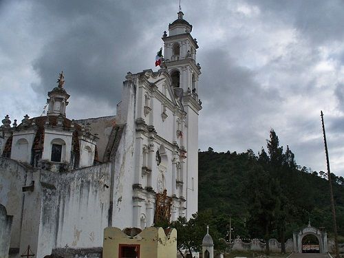 Paseo por Mexico Templo de Santiago Apóstol en Zautla