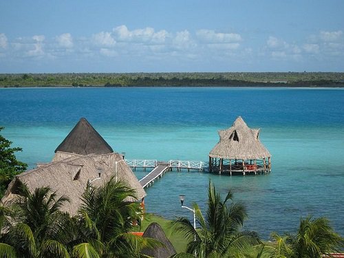 Paseo por Mexico Laguna de Bacalar