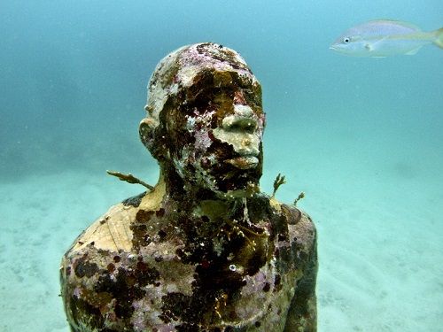 Paseo por Mexico Museo Subacuático de Arte (MUSA) - Hombre en Llamas en Benito Juárez