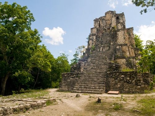 Paseo por Mexico Zona arqueológica de Chunyaxché (Muyil) en Felipe Carrillo Puerto