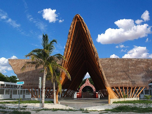 Paseo por Mexico Hacienda Mundaca en Isla Mujeres