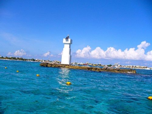 Paseo por Mexico El Farito de Isla Mujeres