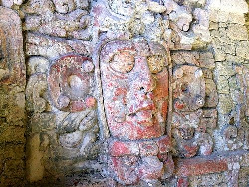 Paseo por Mexico Zona Arqueológica de Kohunlich en Othón P. Blanco