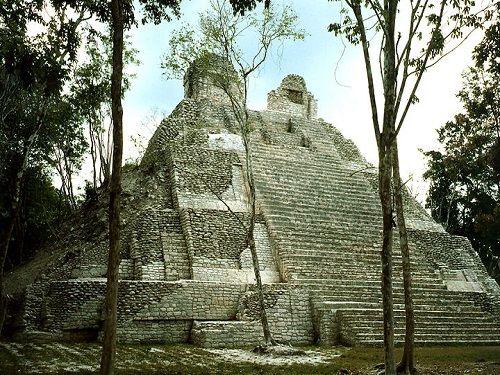Paseo por Mexico Zona Arqueológica de Dzibanché en Othón P. Blanco