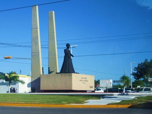 Paseo por Mexico Monumento a Leona Vicario en Othón P. Blanco