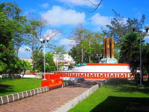 Paseo por Mexico Parque de los Caimanes en Othón P. Blanco