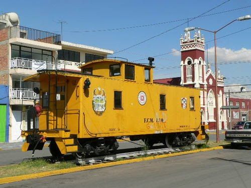 Paseo por Mexico Máquina de vapor No. 212 de Apizaco