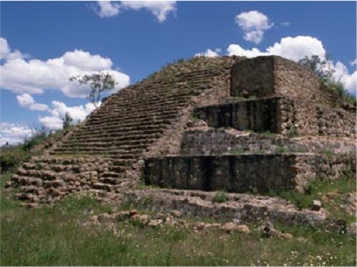 Paseo por Mexico Zona arqueológica La Herradura en Calpulalpan