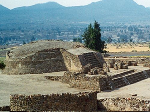 Paseo por Mexico Zona arqueológica Tecoaque en Calpulalpan