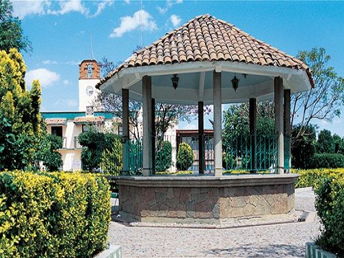 Paseo por Mexico Kiosco de Calpulalpan