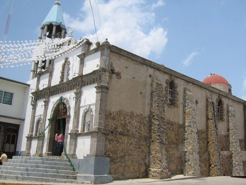 Paseo por Mexico Templo Cristo Rey de Emiliano Zapata