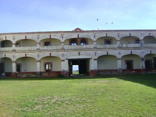 Paseo por Mexico Hacienda Santa Cruz Tepozontitla en Nanacamilpa de Mariano Arista