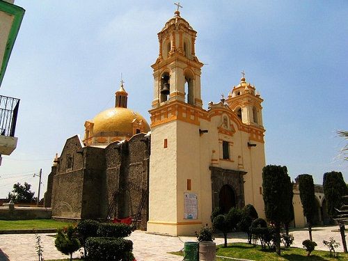 Paseo por Mexico Iglesia de San Lorenzo Mártir en San Lorenzo Axocomanitla