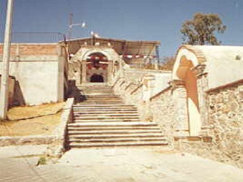 Paseo por Mexico Capilla El Calvario de Santa Apolonia Teacalco