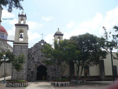 Paseo por Mexico Capilla de San Francisco Atexcatzinco ern Tetla de la solidaridad