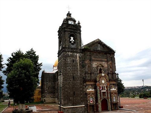 Paseo por Mexico Templo de San Esteban en Tlaxcala