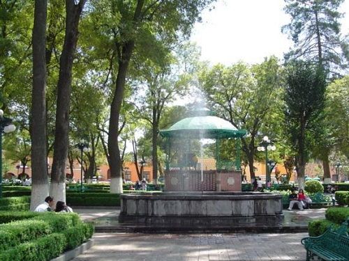 Paseo por Mexico Plaza de la Constitución de Tlaxcala