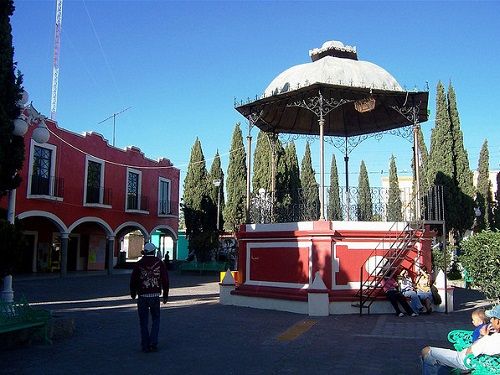 Paseo por Mexico Kiosco de Xaloztoc